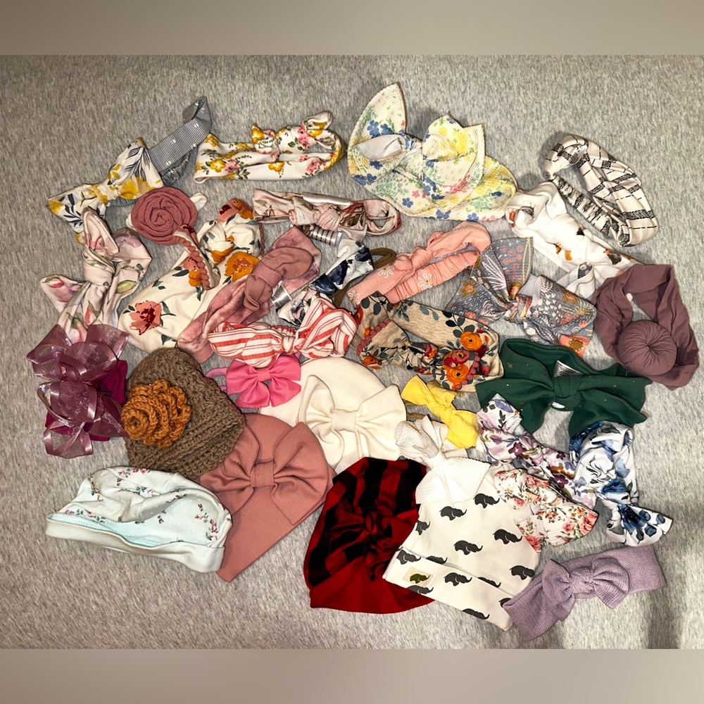 Bow and Hat Lot